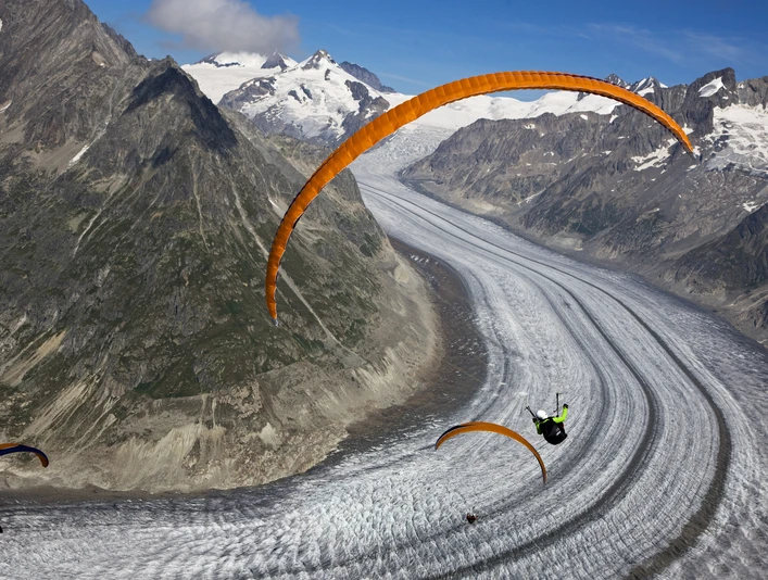 Gleitschirmfliegen in der Aletsch Arena