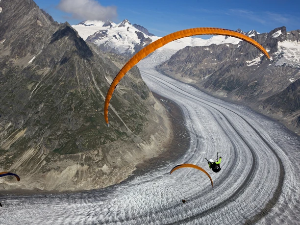 Flyingcenter Oberwallis Gleitschirmfliegen in der Aletsch Arena