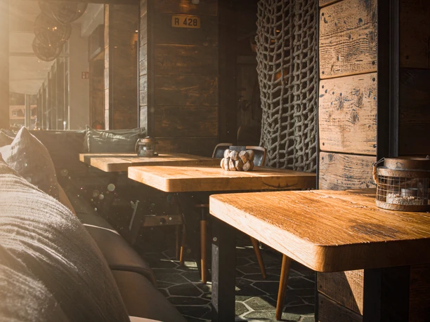 Hafenkiste Aurich Innenansicht Sitzplätze Hafenkiste Aurich Innenansicht Sitzplätze