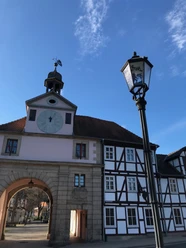 Bad Sooden Allendorf_Maerchenlaternenweg_und_Soeder_Tor.jpg
