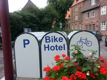 Fahrradboxen am Möncheplatz fahrradboxen-am-möncheplatz