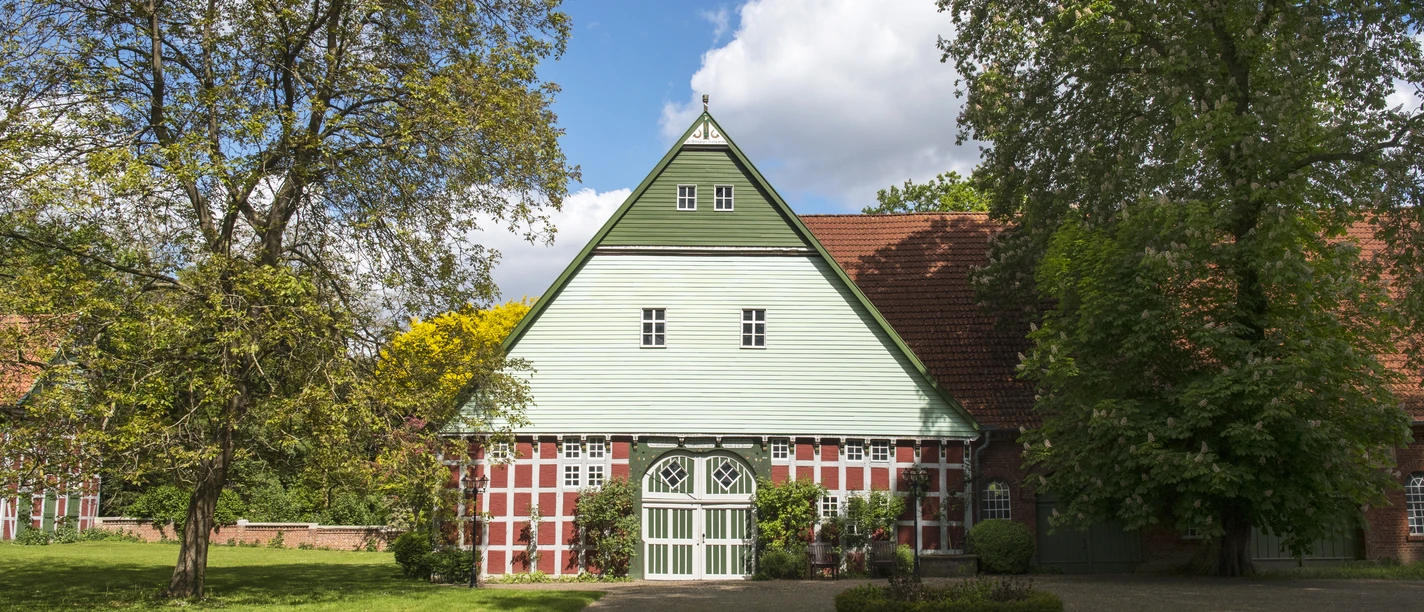Fachwerkhof von 1833 in Melle-Neuenkirchen Vakwerkboerderij uit 1833 in Melle-Neuenkirchen, Melle, Osnabrücker Land, Nedersaksen, Duitsland