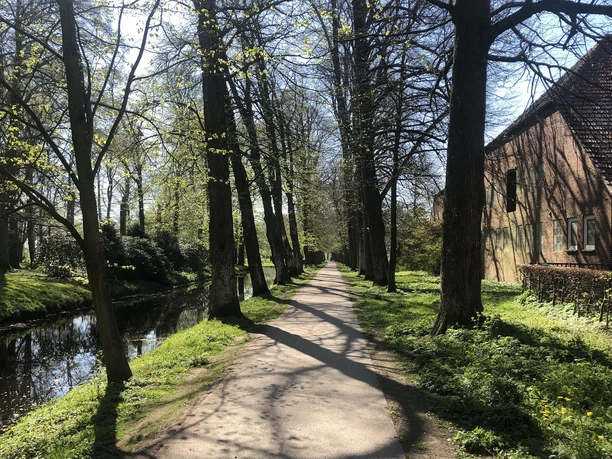 Schloss Evenburg The picture shows the park of Schloss Evenburg