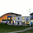 Gästezentrum Dorum-Neufeld mit anliegendem Kinderspielhaus