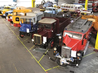 PS.Depot_Lkw+Bus_in Reihe ps-depot-lkw-bus-in-reiheps-depot-truck-bus-in-rowps-depot-lastbil-bus-i-rækkeps-depot-vrachtwagen-bus-in-rij