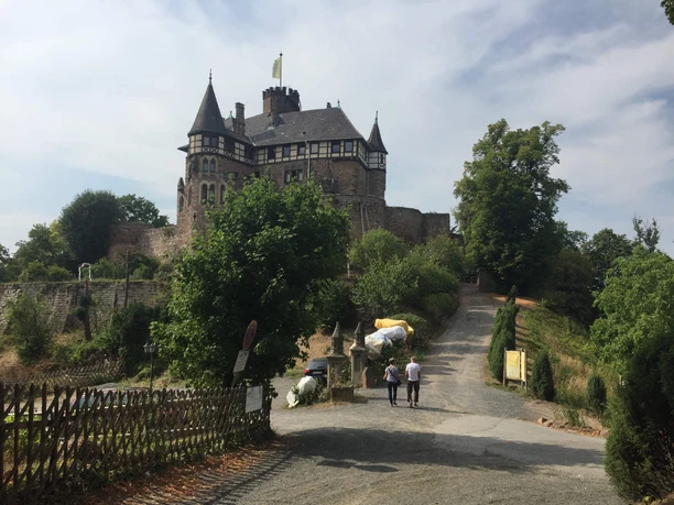 1. Etappe - Schloss Berlepsch.jpg Stage 1 - Berlepsch Castle