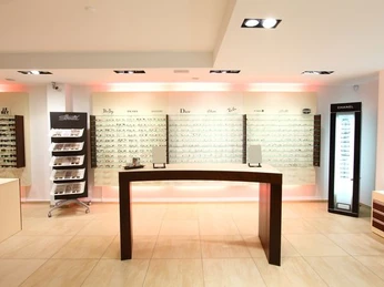 Modernes Ladengeschäft in der Klosterstraße