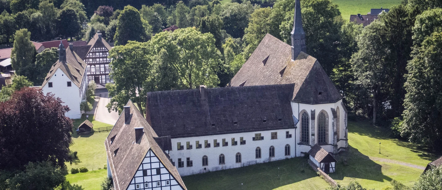 Luegde_Kloster_Falkenhagen.jpg