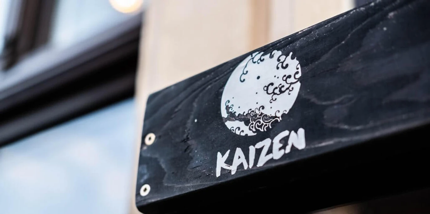 Restaurant Kaizen Nahaufnahme vom Restaurant Logo.Close-up of the restaurant logo.