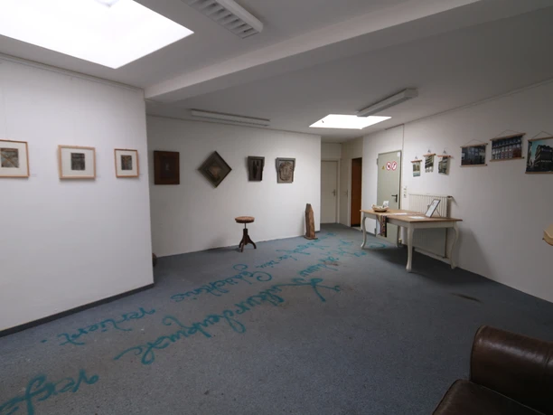 youngART Galerie in der KunstApotheke_Ausstellungsraum youngart-galerie-in-der-kunstapotheke-ausstellungsraum