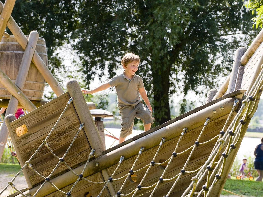 Freizeitanlage - Schiff