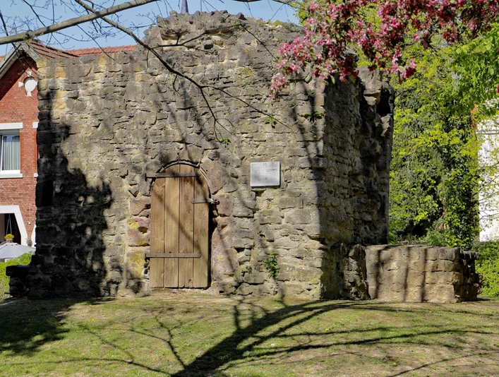Knochenturm_Ansicht knochenturm-ansicht