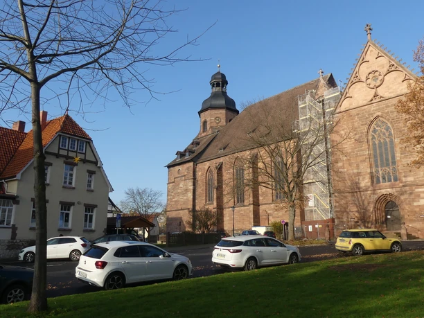 Parkplatz Stiftsplatz_Stiftskirche parkplatz-stiftplatz-stiftskirche