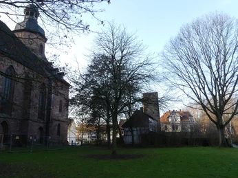 Totenturm_mit Münsterkirche totenturm-mit-muensterkiche