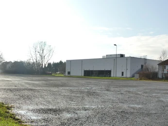 Festplatz an der Twetge_mit Multifunktionshalle und Haus der Jugend festplatz-an-der-twetge-mit-multifunktionshalle-und-haus-der-jugend