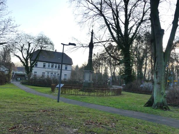 Mühlenwall_Denkmal an Krieg 1870/71 muehlenwall-denkmal-an-krieg-1870/71