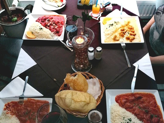 Taj Mahal_gedeckter Tisch taj-mahal-gedeckter-tisch