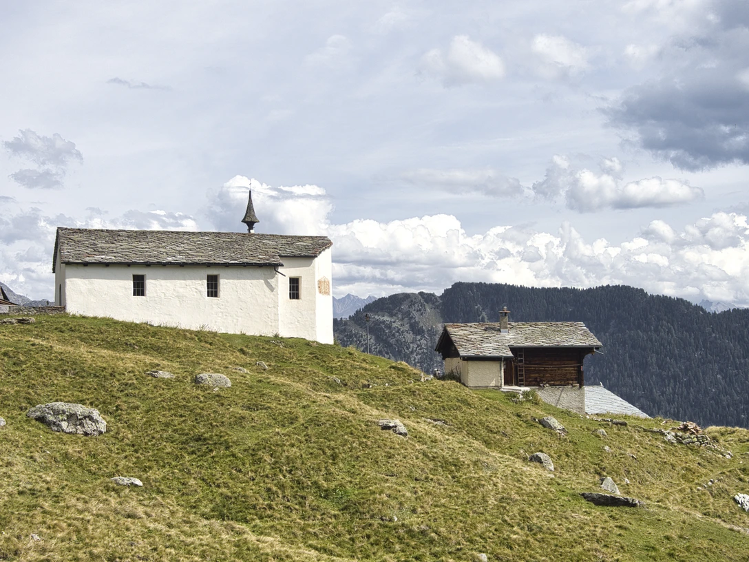 Die Dreifaltigkeitskapelle auf Bel wurde 1689-1696 erbaut. Die Dreifaltigkeitskapelle auf Bel wurde 1689-1696 erbaut.The Trinity Chapel on Bel was built in 1689-1696.