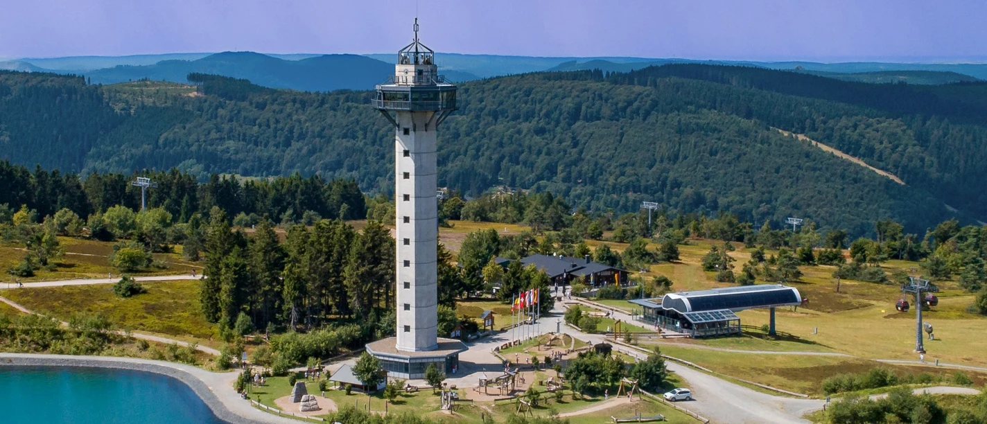 ettelsbergplateau-bergsee-hochheideturm.jpg