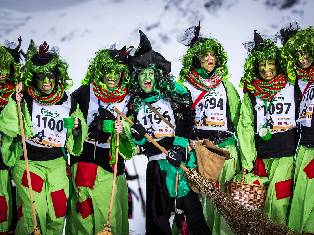 Seien auch Sie dabei, und lassen Sie sich von der mystischen Stimmung auf der Belalp verzaubern! Seien auch Sie dabei, und lassen Sie sich von der mystischen Stimmung auf der Belalp verzaubern!
