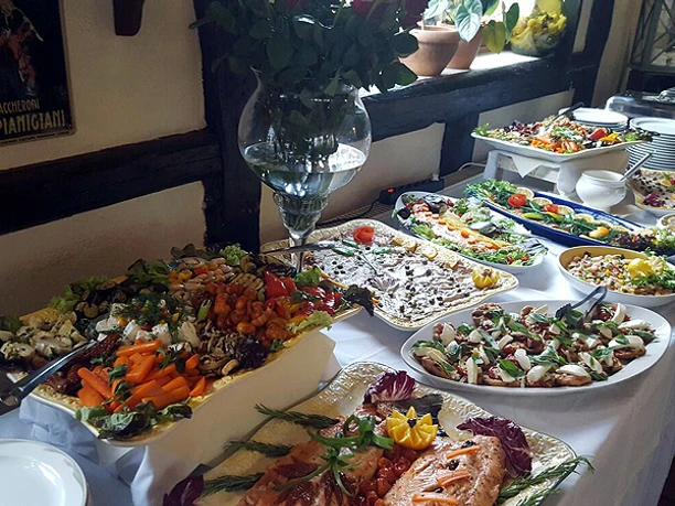 trattoria-la-piazza-buffet