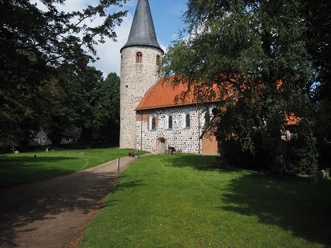 Sankt Johannis Kirche in Neukirchen Weg zur Sankt Johannis Kirche in Neukirchen