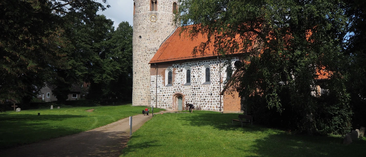 Sankt Johannis Kirche in Neukirchen Weg zur Sankt Johannis Kirche in Neukirchen