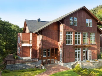 gutshof aussenansicht 2.jpg