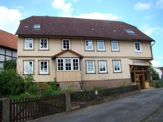 Töpferdorf Fredelsloh_KERAMIK.UM töpferdorf-fredelsloh-keramik.um