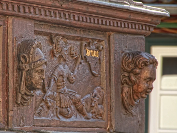 Eickesches Haus_Schnitzerei Venus eickesches-house-carving-venus