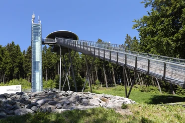 anlaufturm-muehlenkopfschanze-juni-2014.jpg