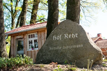Hofladen Rehrshof RJ34-1200.jpg