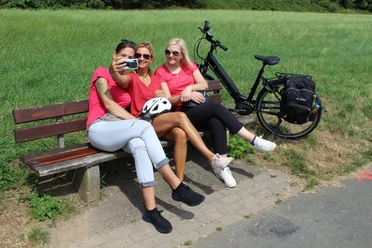 Cyclists on the Mittelweser