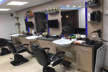 Sai-Cut Herrenfriseur