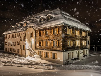 Hotel Belalp im Schneegestöber Hotel Belalp im Schneegestöber