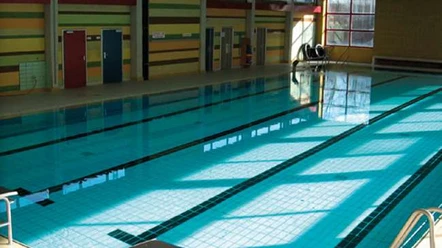 Hallenbad Greene_Schwimmbecken hallenbad-greene-schwimmbecken