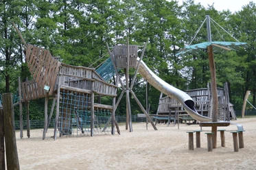 Abenteuerspielplatz.JPG