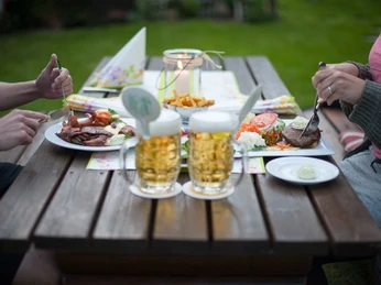 brotzeit-landgasthof-sauer ©LANDGASTHOF SAUER.jpg