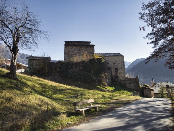 Dorfführung Naters – spannend, kulturell und lehrreich. Dorfführung Naters – spannend, kulturell und lehrreich.