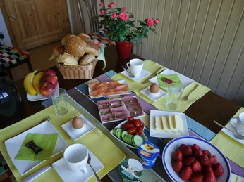 Frühstück im Gästehaus AM HERRMANN