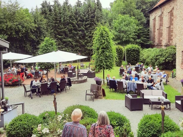 Rosencafe Kloster Brunshausen, Bettina Plock-Girmann (3).JPG