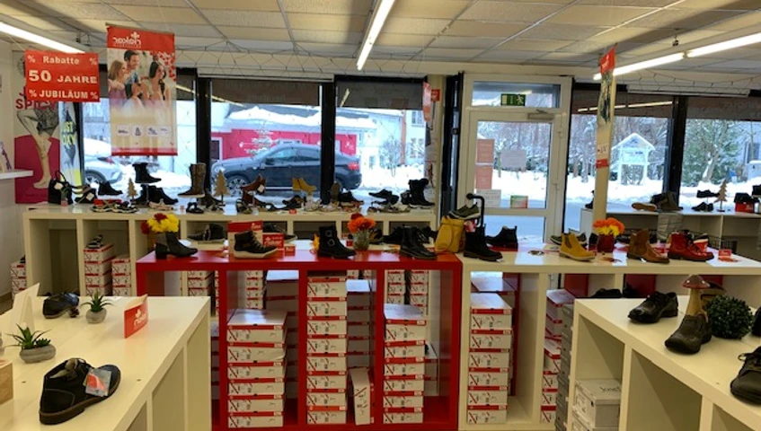 schuhhaus-kleine-willingen-innen.JPG