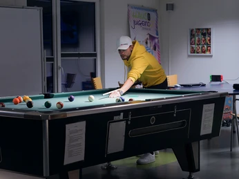 Haus der Jugend_Billardtisch haus-der-jugend-billardtisch