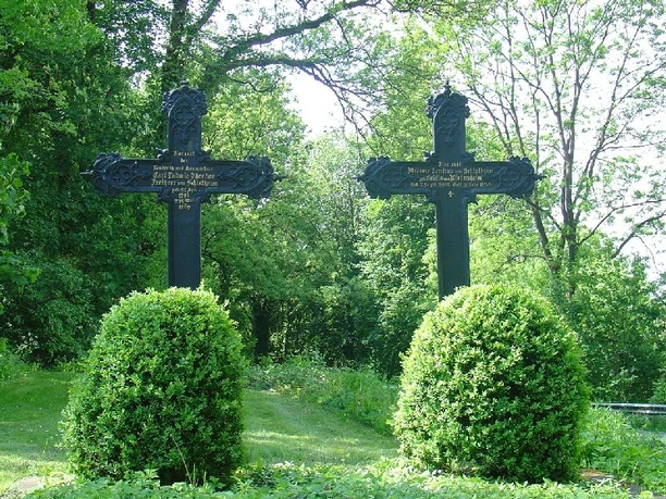 Die Grabkreuze in Bergkirchen