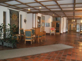 Brunnenkjlinik_Eingangsbereich SANYO DIGITAL CAMERA