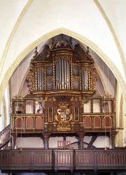 Alexanderkirche_Orgel Die prächtige Orgel der Alexanderkirche beeindruckt durch ihre kunstvollen Holzverzierungen und Pfeifen.