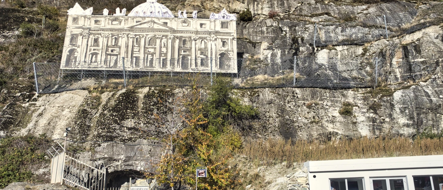 The military fortress was built in 1939 - 1940 and has been modernised time and again to this day. The military fortress was built in 1939 - 1940 and has been modernised time and again to this day.