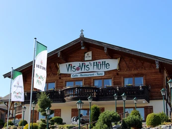 vis-à-vis-hütte-willingen-ansicht.jpg