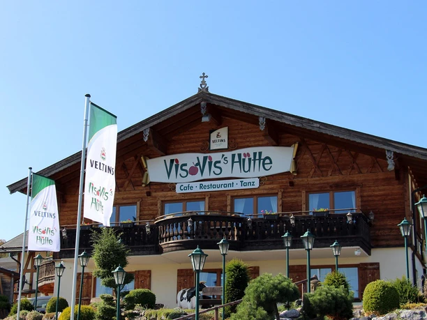 vis-à-vis-hütte-willingen-ansicht.jpg