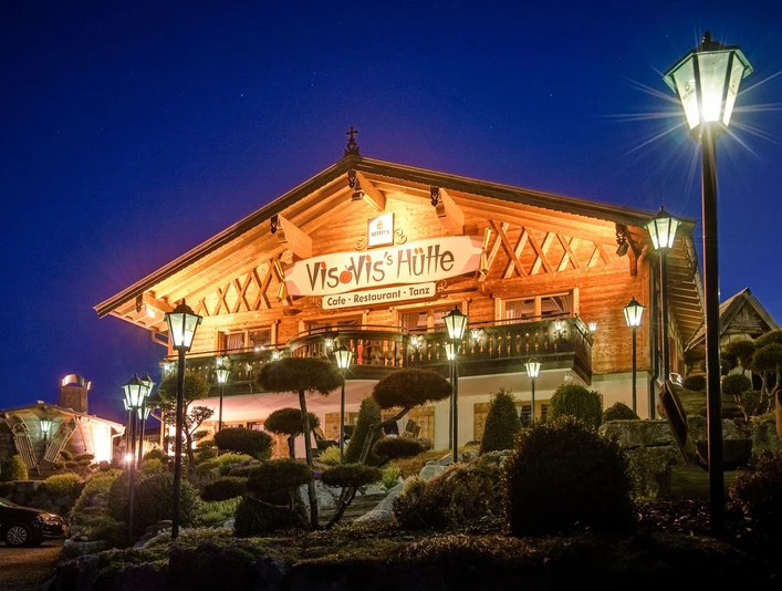 (c) Vis a Vis's Hütte (c) Vis a Vis's Hütte